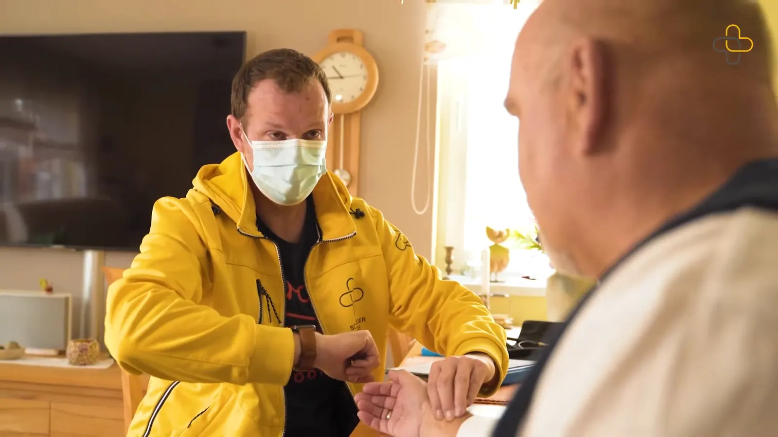 Standbild aus „Imagefilm Pflege Schneider“ für Pflege Schneider