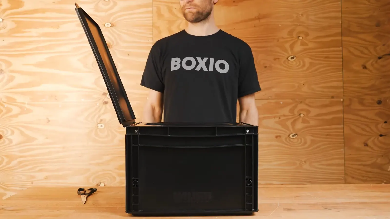 Standbild aus „BOXIO — die Bauanleitung“ für Duschkraft