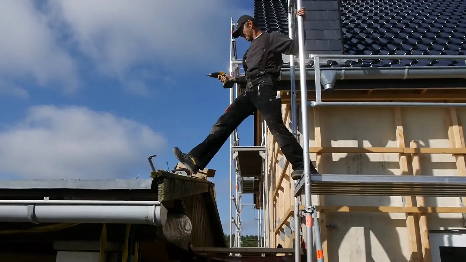 Standbild aus „Imagefilm Dachdecker Thormählen, Schwerin“ für Dachdecker Thormählen